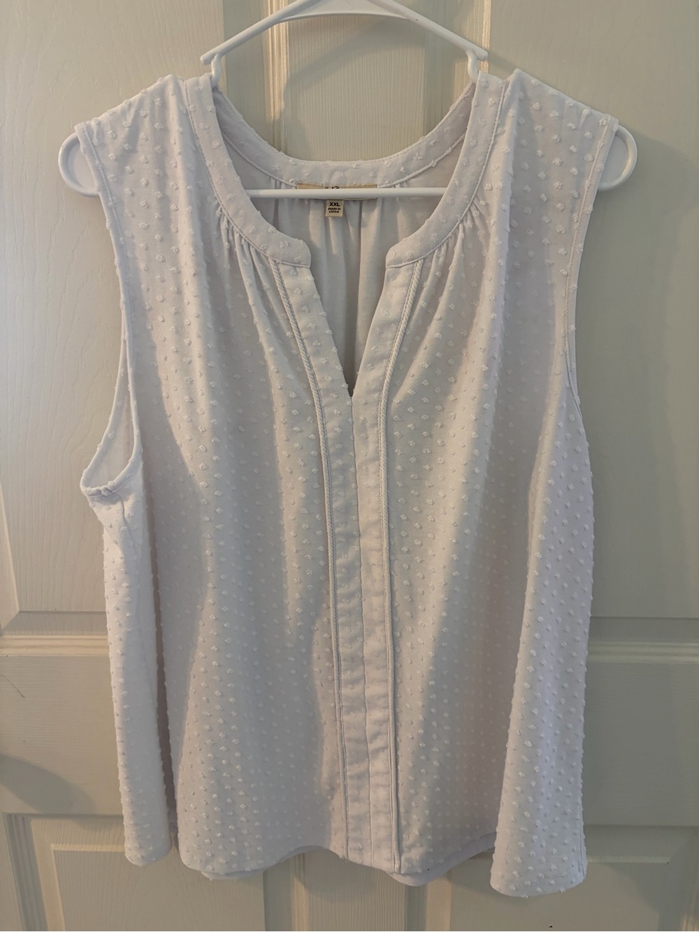 Sleeveless Swiss Dot V-Neck Top - White